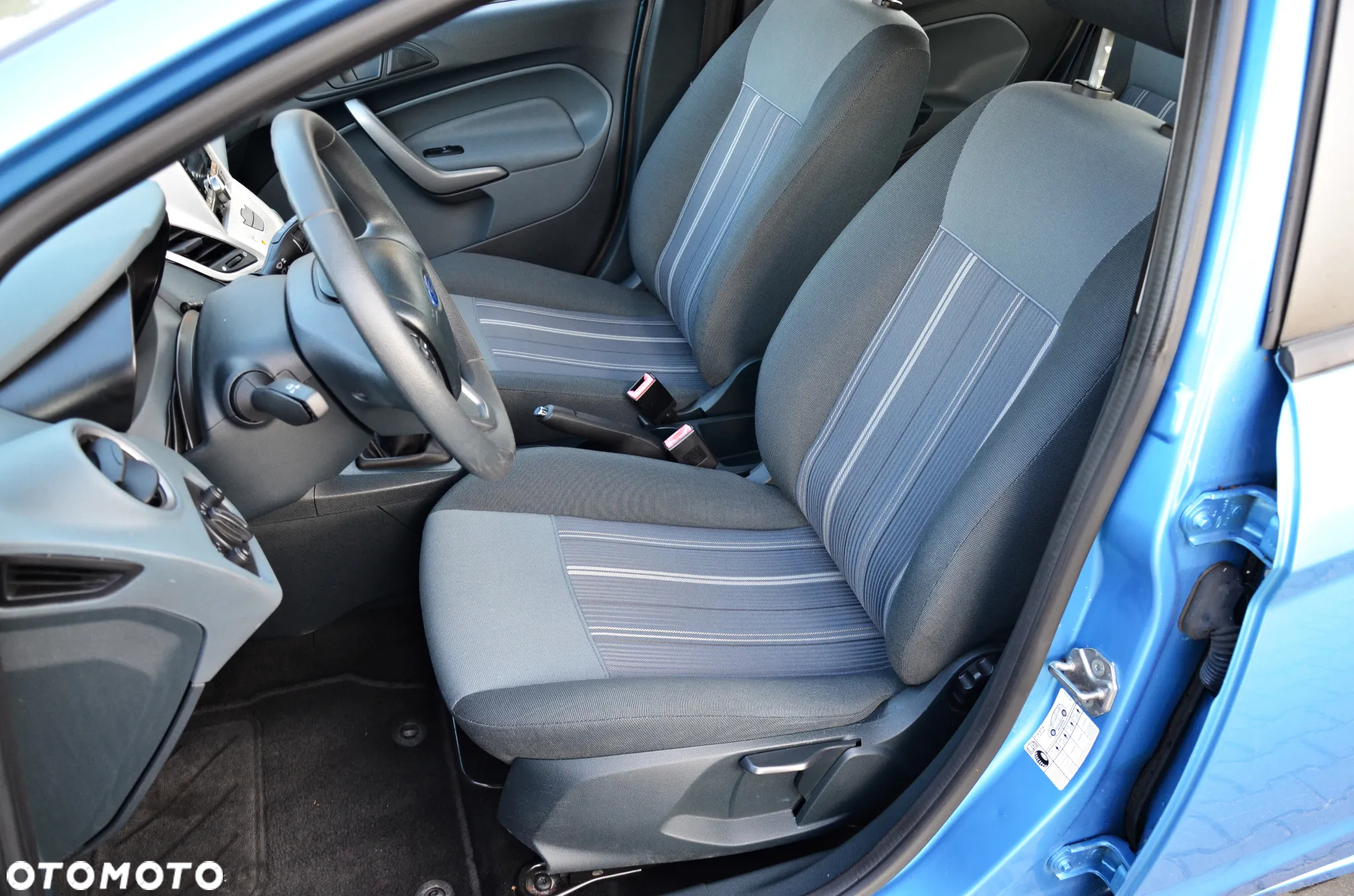 Ford Fiesta 1.25 Ghia - 28