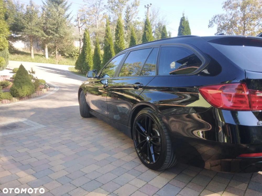 BMW Seria 3 320d xDrive Luxury Line - 2