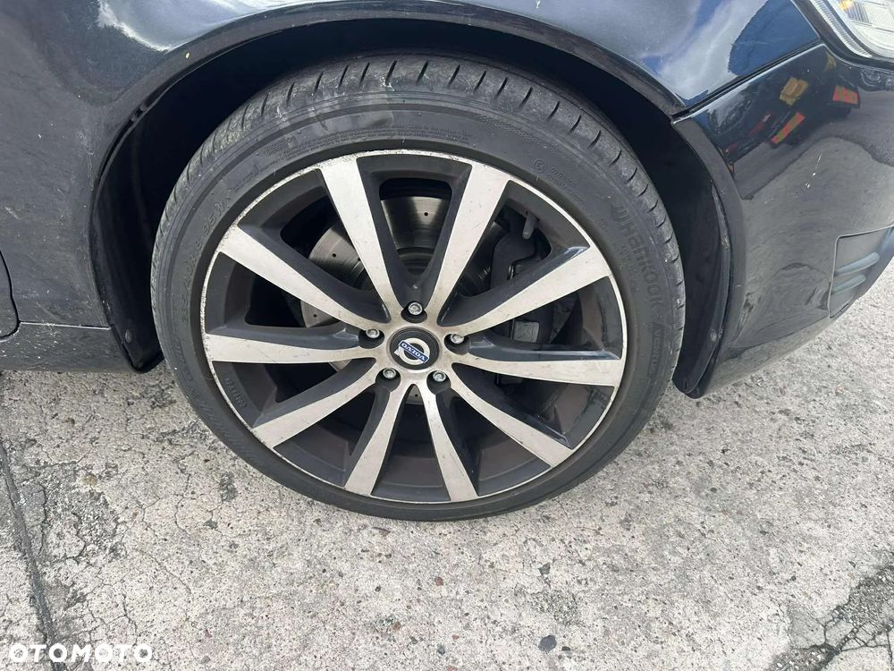 Volvo C70 2.0D Powershift Momentum - 13