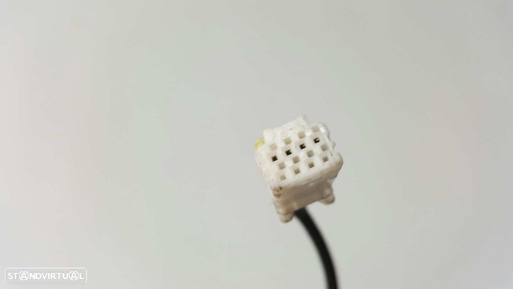 CÂMERA DE VISÃO TRASEIRA NISSAN NV 200 (M20) EVALIA PREMIUM - 4