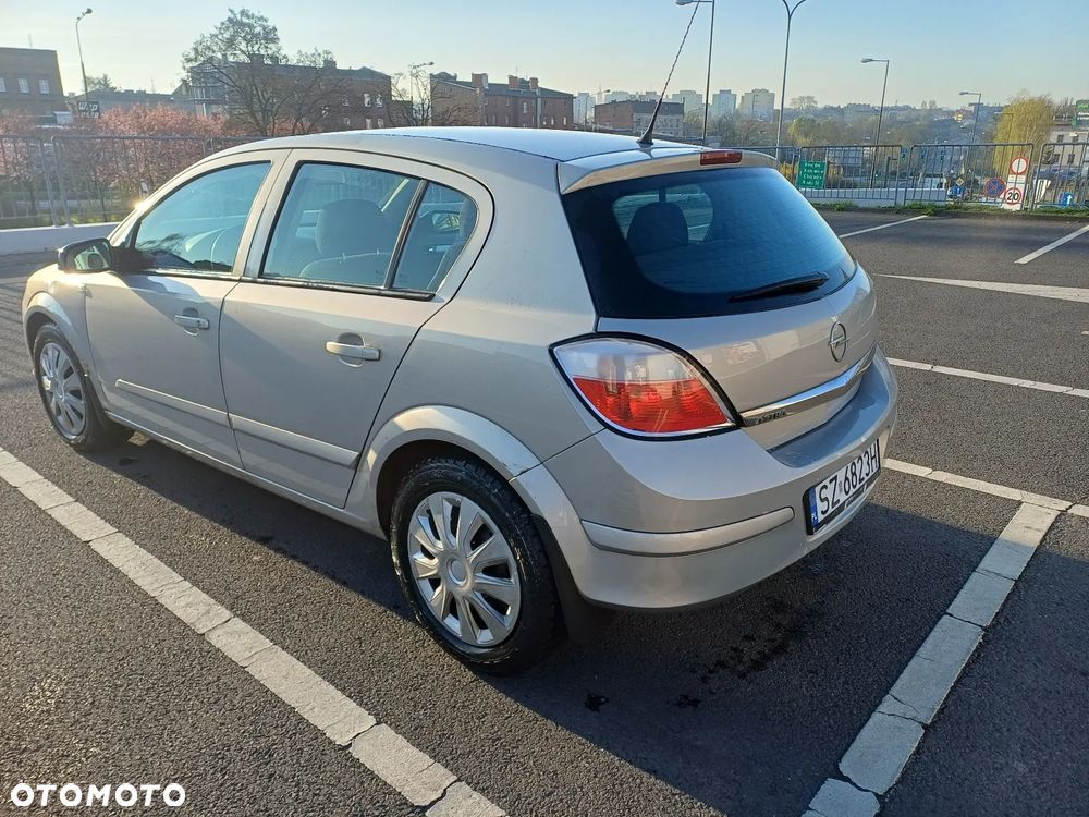 Opel Astra - 4