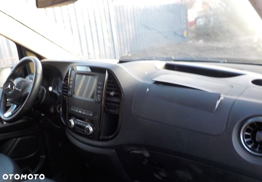Mercedes-Benz Vito - 21