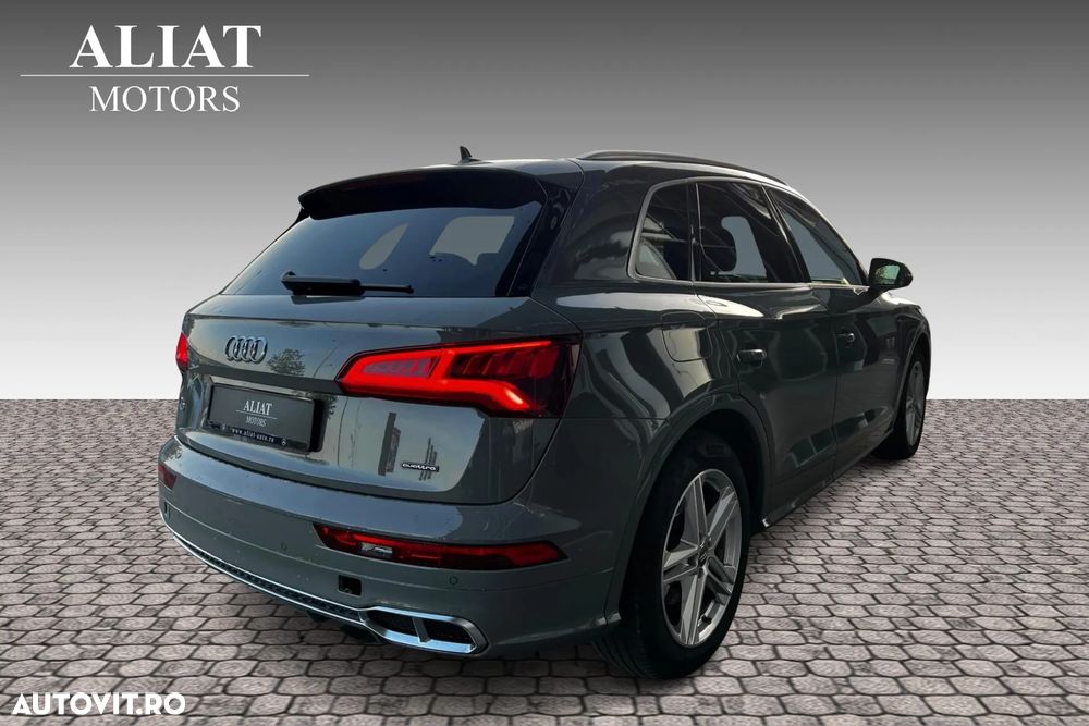 Audi Q5 55 TFSI e quattro S tronic - 5