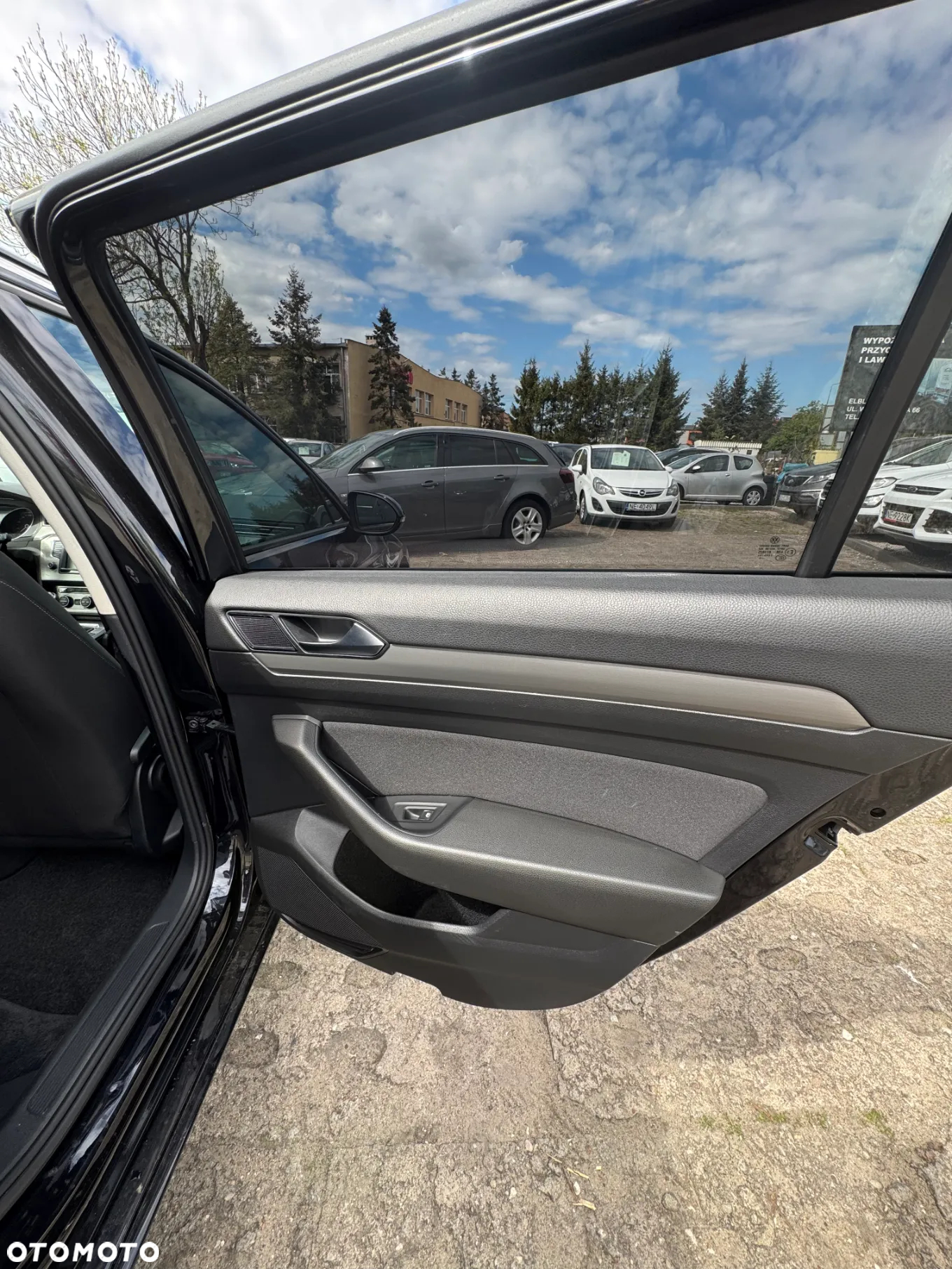 Volkswagen Passat 2.0 TDI BMT Comfortline - 24