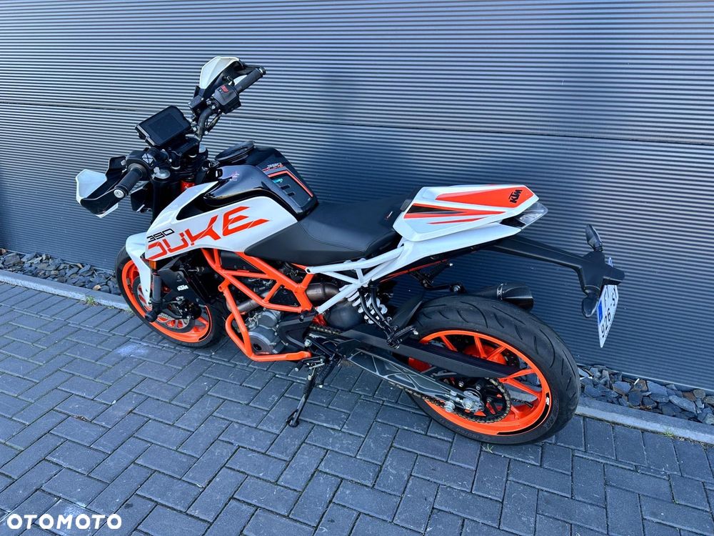 KTM Duke - 3