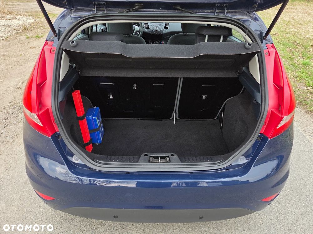 Ford Fiesta 1.25 Ambiente EU5 - 9