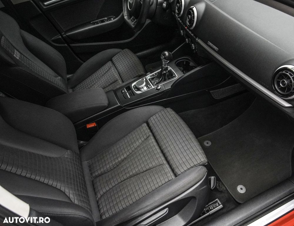 Audi A3 Sportback 1.4 TFSI S line Sportpaket - 13