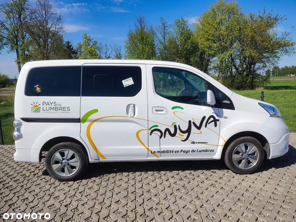 Nissan NV200 Combi Tekna - 2