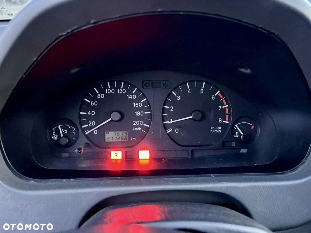 Mitsubishi Space Star - 18