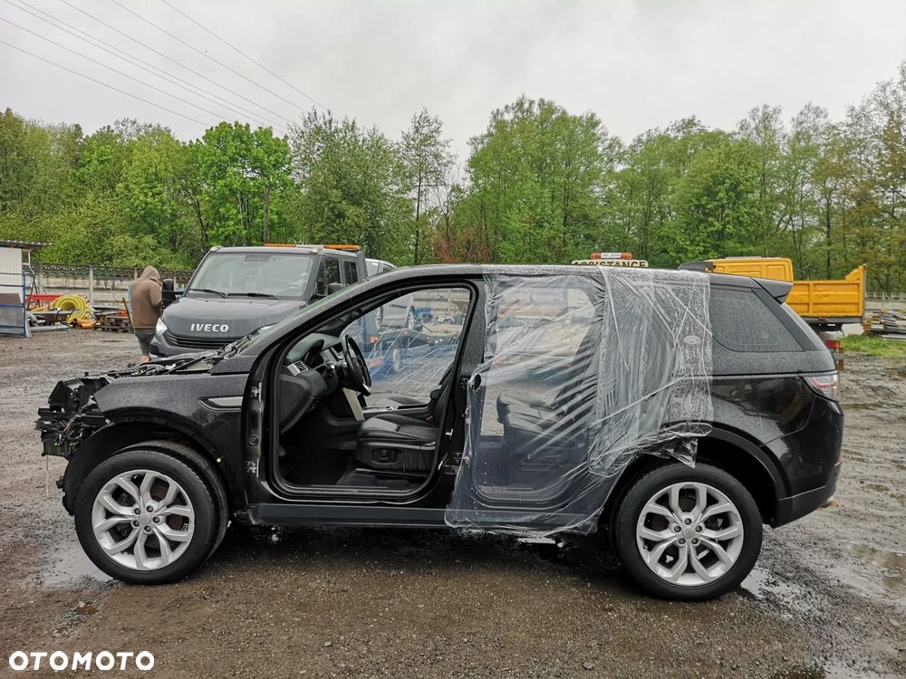 Land Rover Discovery Sport TD4 HSE Luxury - 4