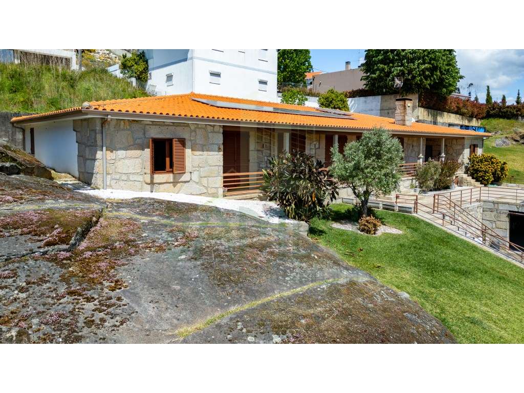 Moradia T4 térrea, com piscina, para venda em Vilar de Mouros. - Grande imagem: 3/30