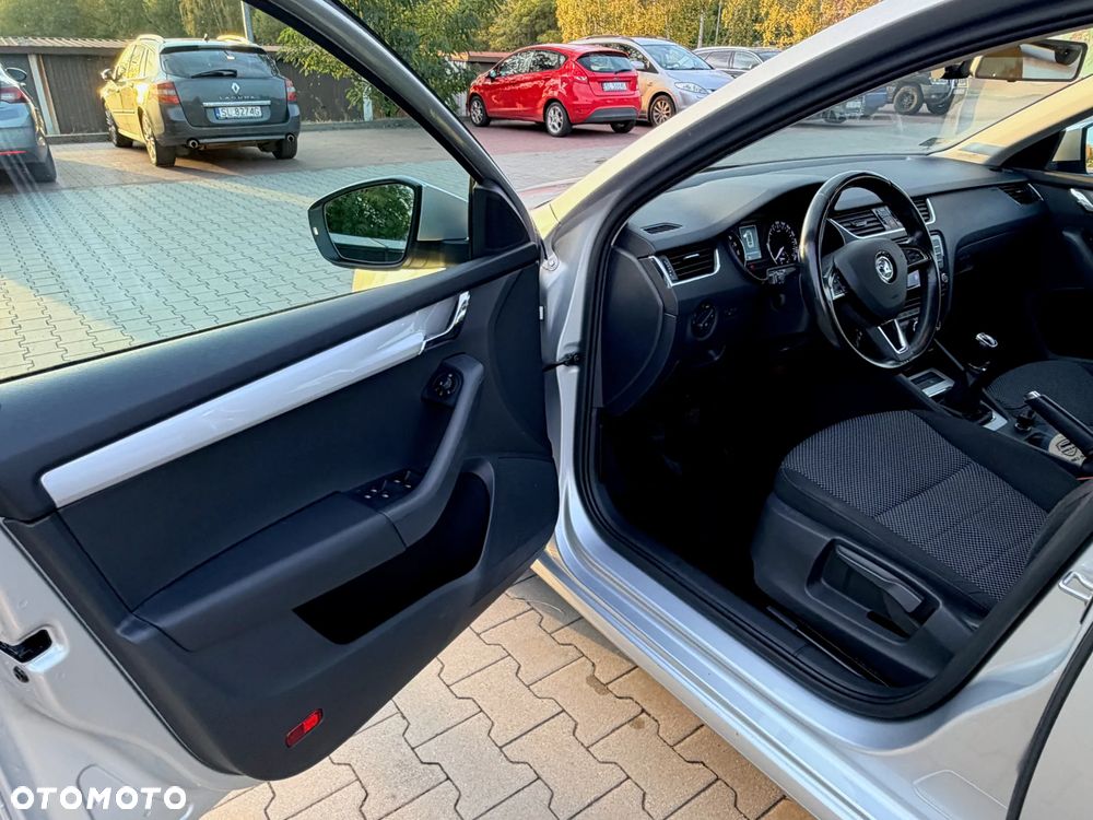 Skoda Octavia 2.0 TDI Ambition EU6 - 12