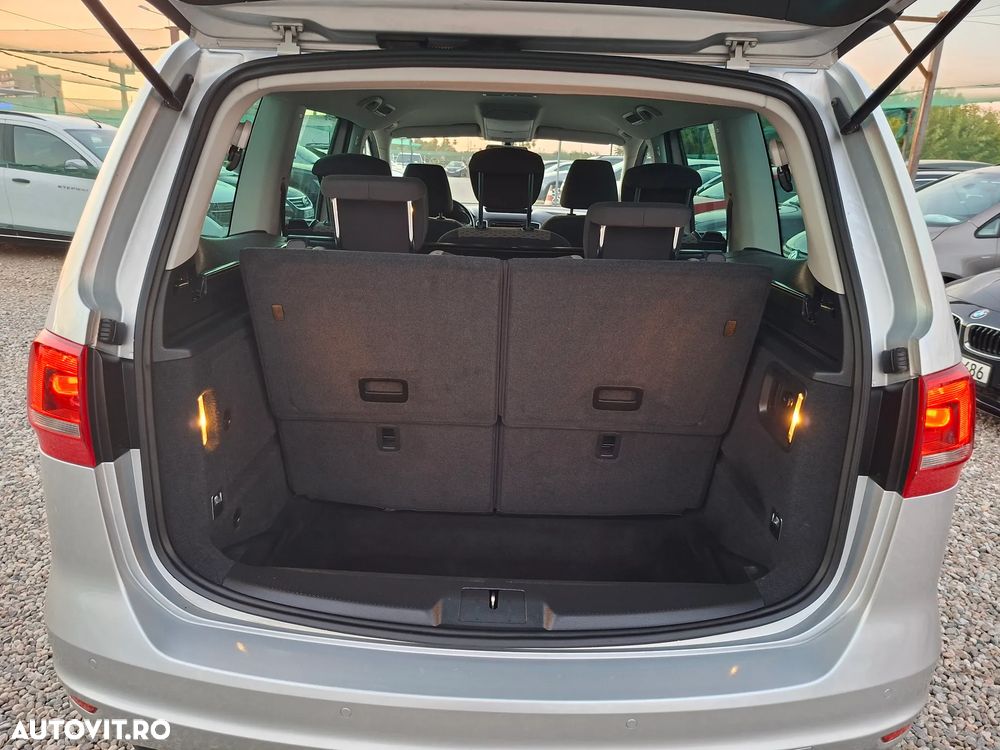 Volkswagen Sharan - 12