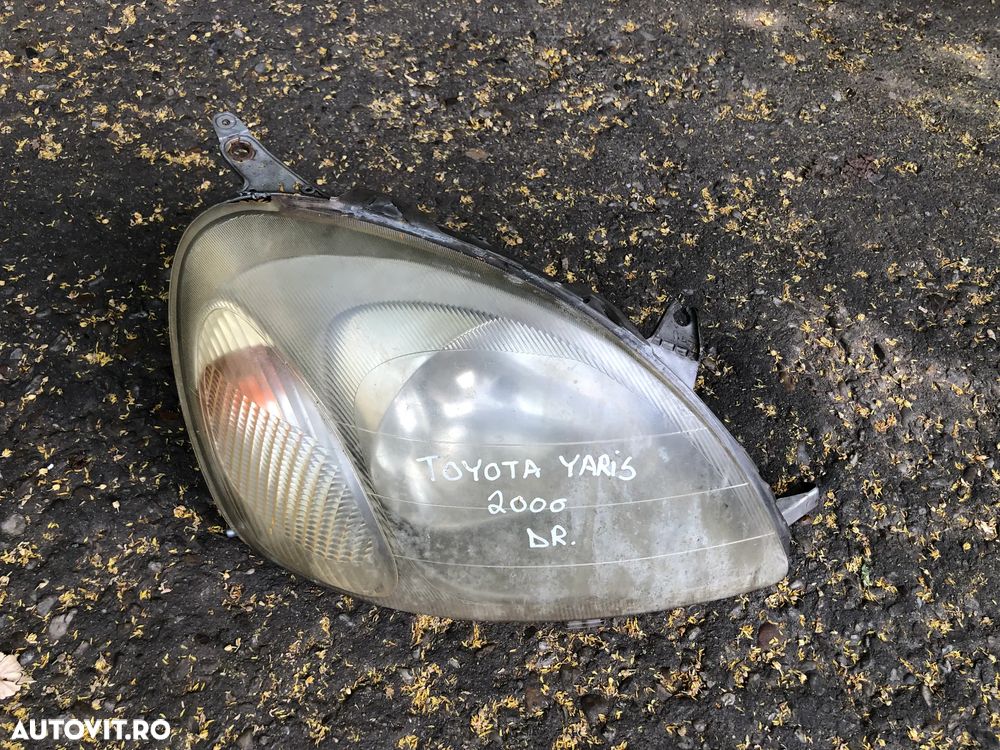 Far dreapta Toyota Yaris 2001 - 1