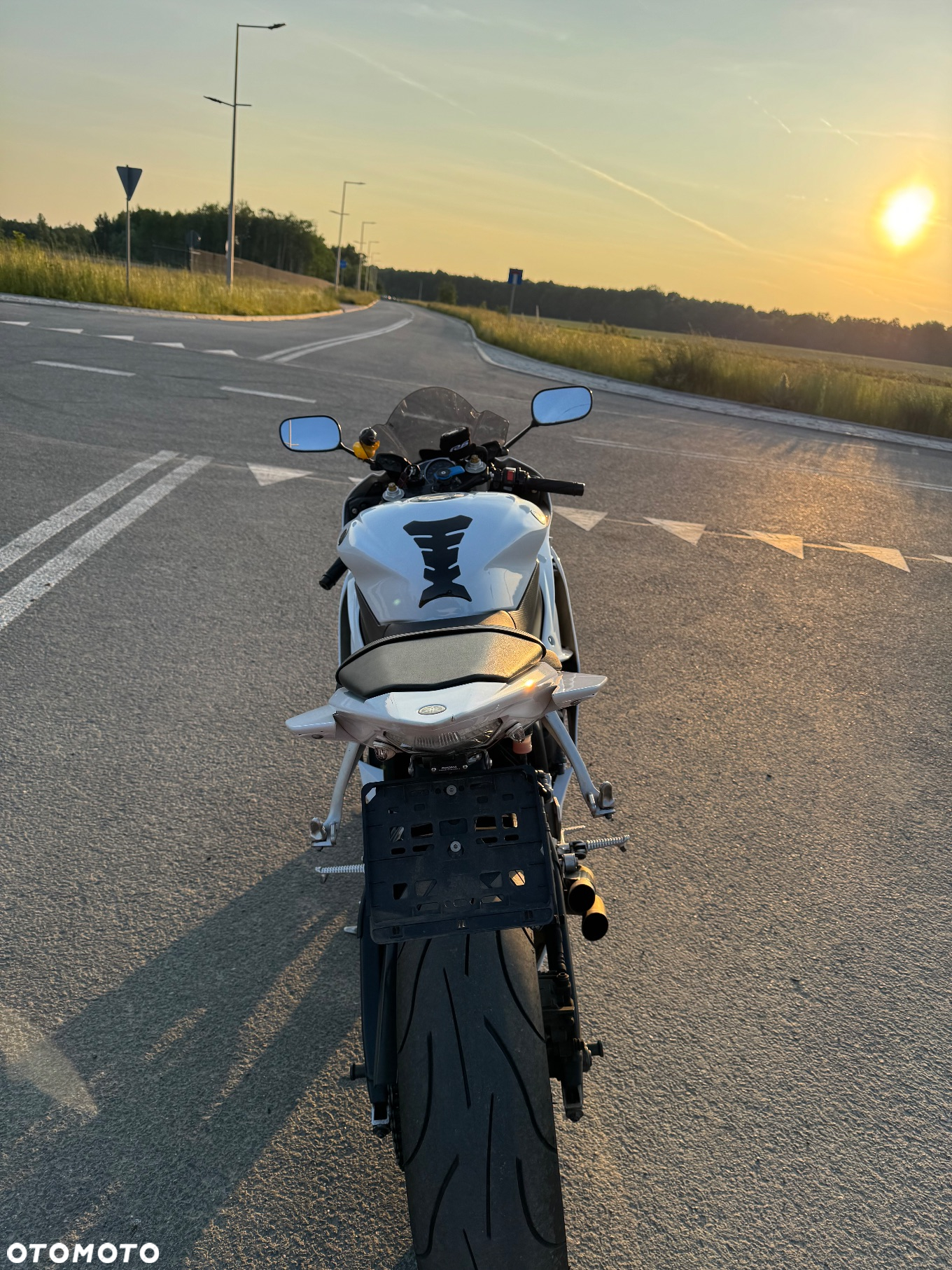 Yamaha R6 - 6