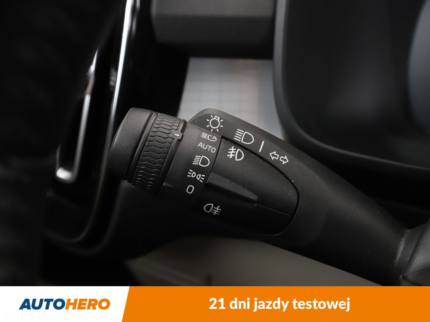 Volvo XC 40 - 32