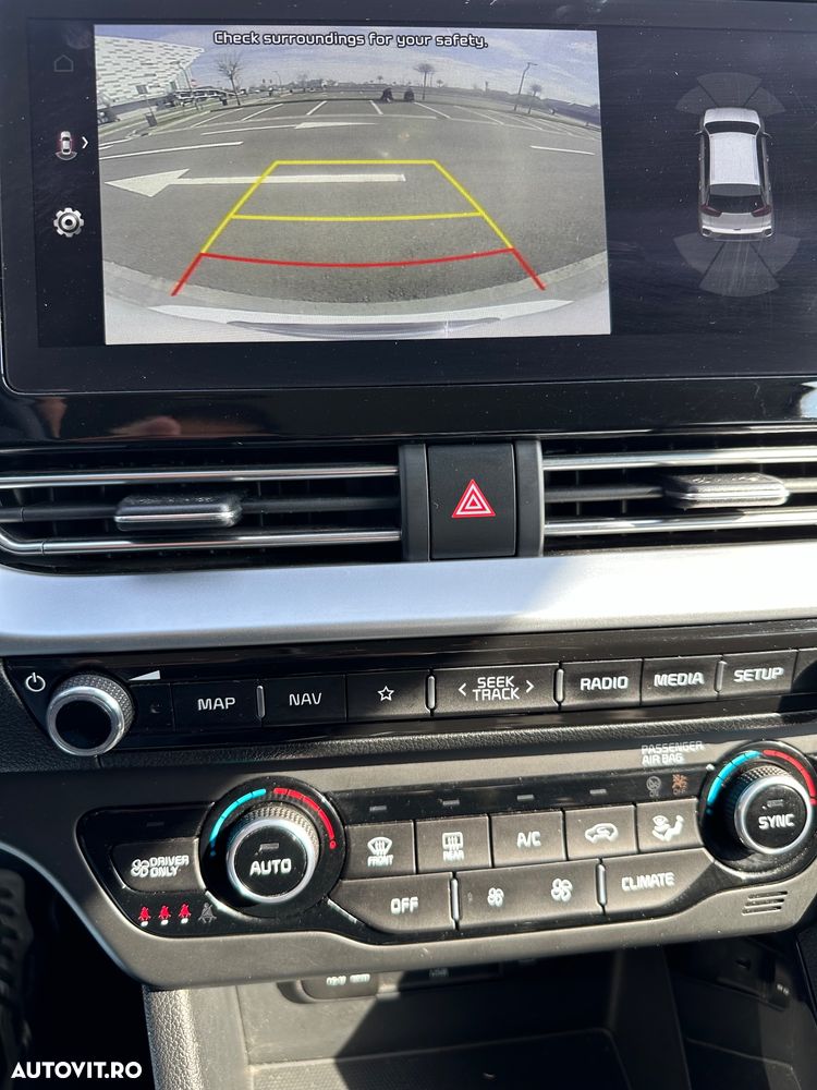 Kia Niro 1.6 GDI PHEV 2WD OPF Aut. Edition 7 - 30