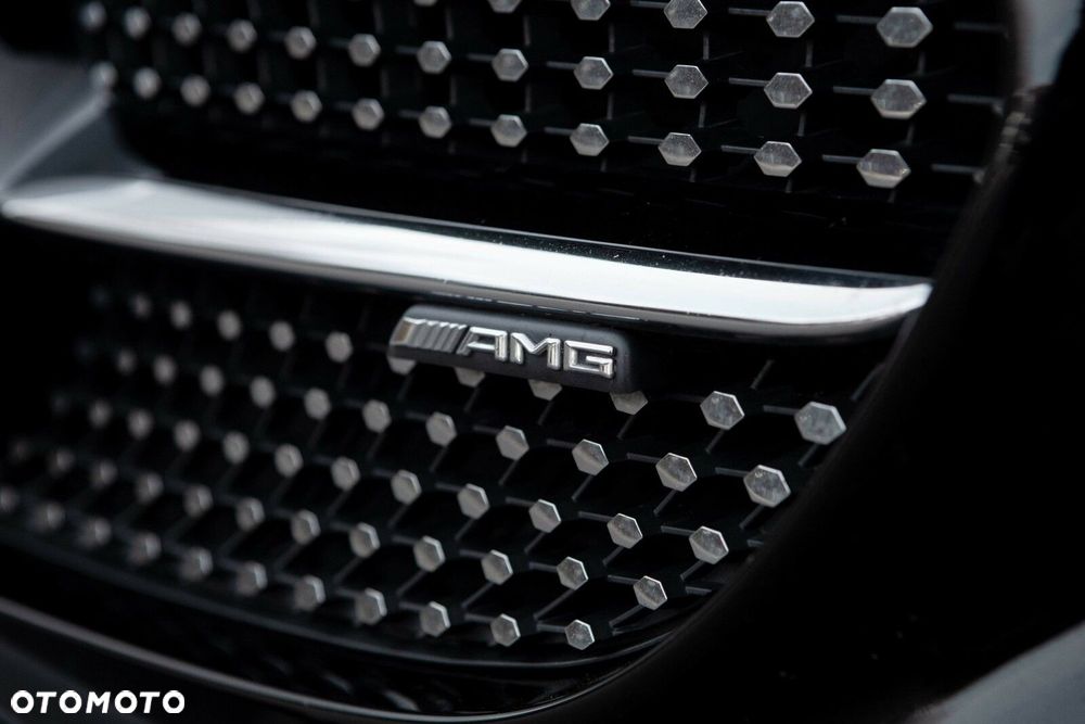 Mercedes-Benz Klasa C AMG 43 4-Matic - 13