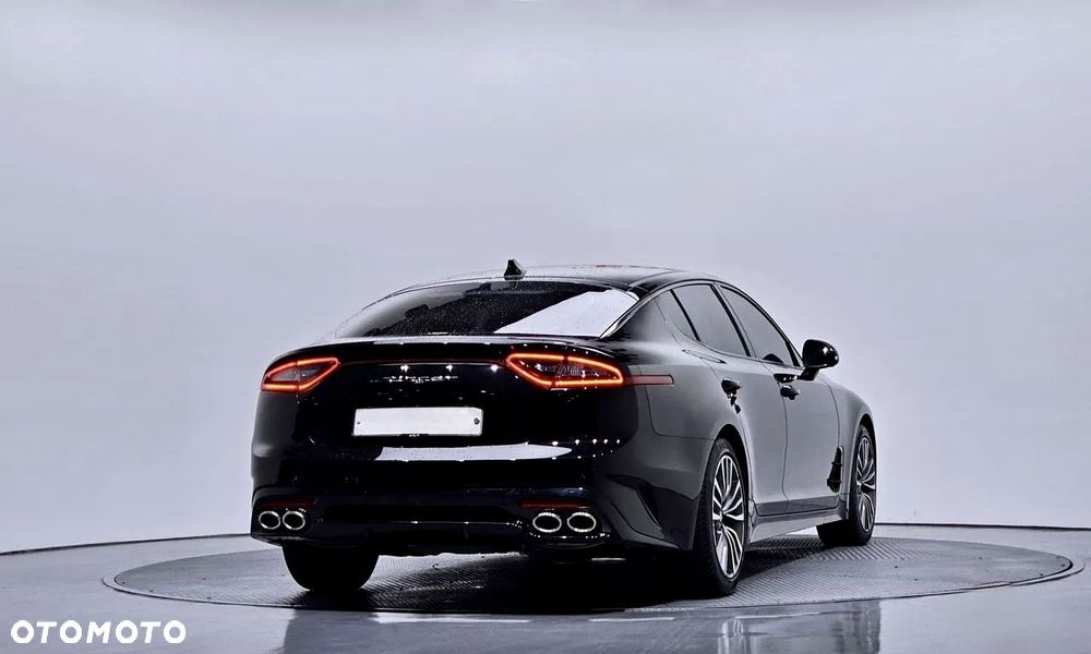 Kia Stinger 2.0 T-GDI OPF GT Line - 4