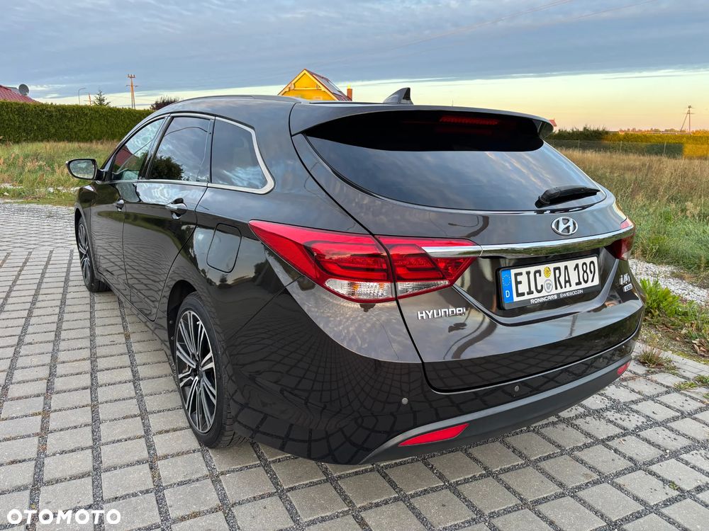 Hyundai i40 Kombi 1.7 CRDi Premium - 4