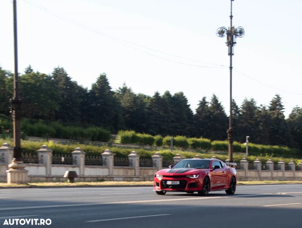 Chevrolet Camaro - 2