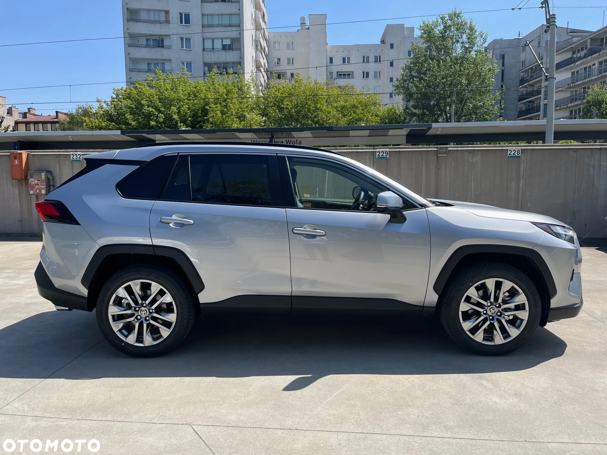 Toyota RAV4 2.5 Hybrid Executive 4x4 - 4