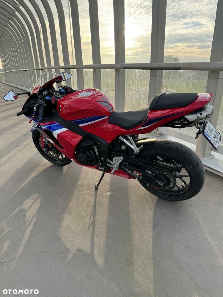 Honda CBR - 6