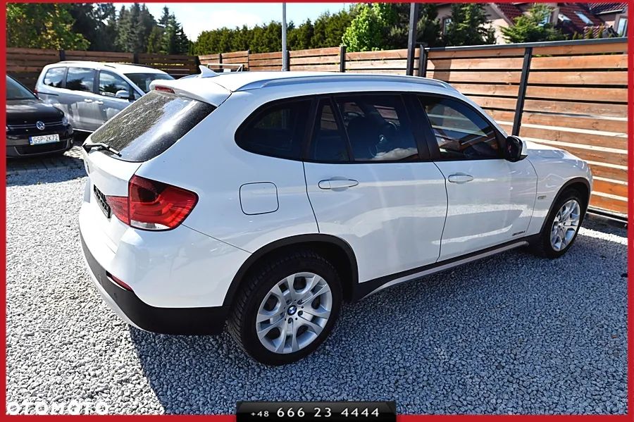 BMW X1 sDrive18d xLine - 13