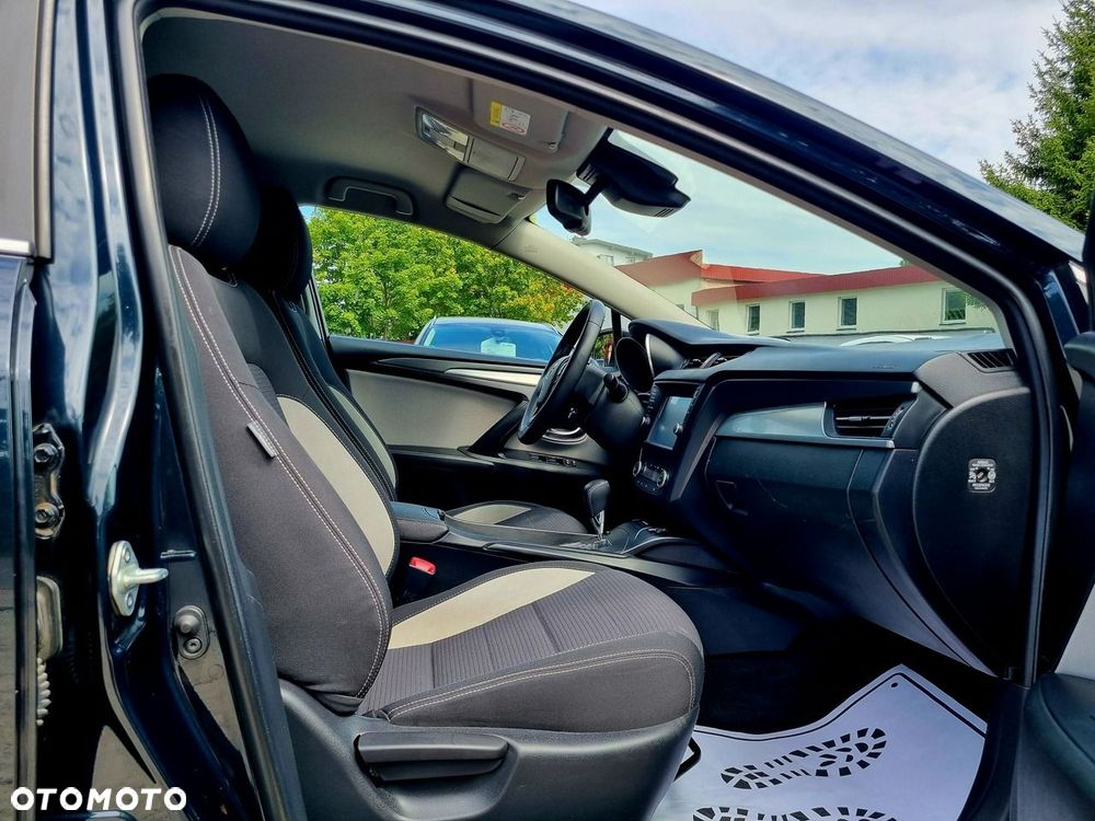 Toyota Avensis 1.8 Premium MS - 10