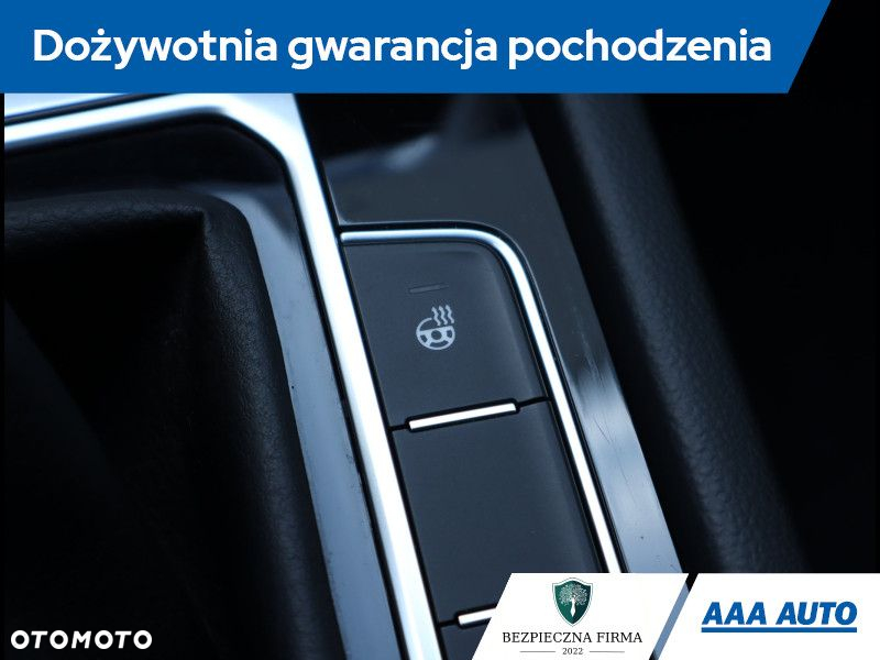 Volkswagen Passat - 22