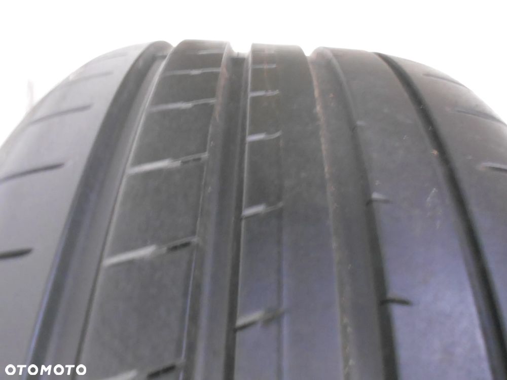 OPONA POJEDYNKA  245/50R19 YOKOHAMA ADVAN SPORT V107 DOT 2022 7.1MM - 2