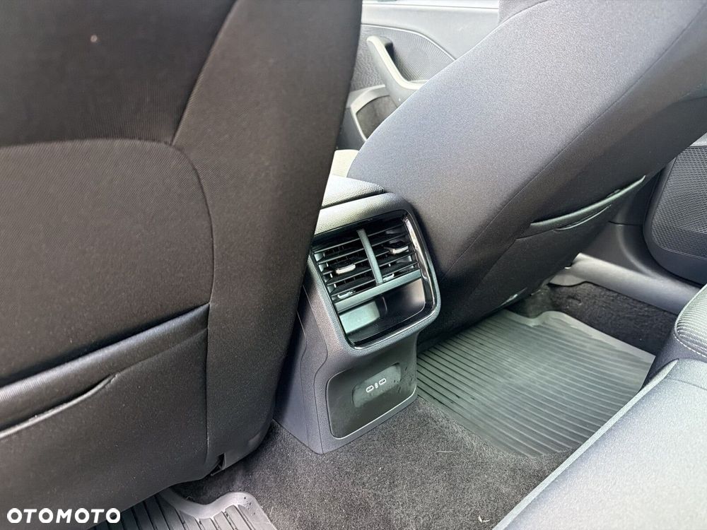 Skoda Octavia 1.5 TSI mHEV Selection DSG - 27