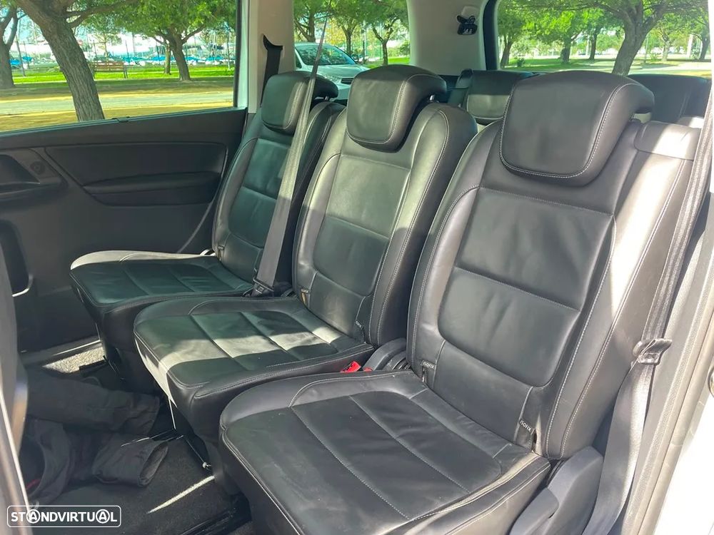 VW Sharan 2.0 TDI Blue Highline DSG - 12