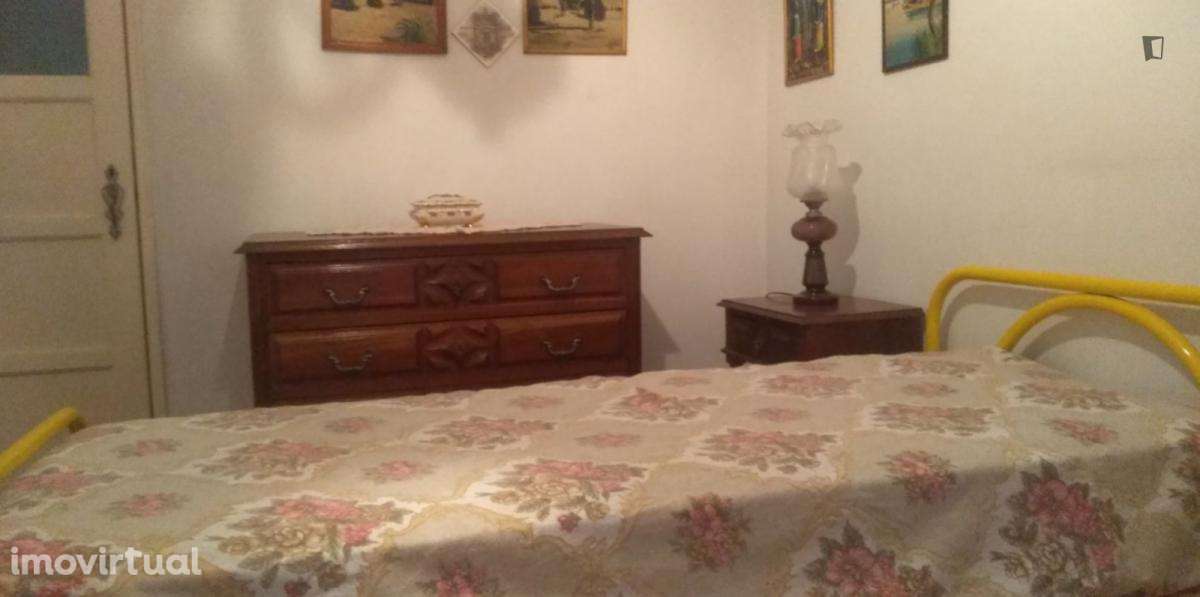 Quarto - localizado em Campo de Ourique Lisbon - Grande imagem: 2/8