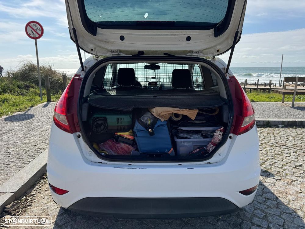 Ford Fiesta - 12