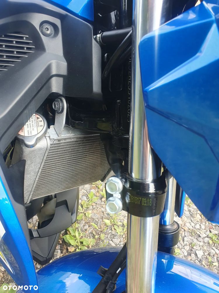 Suzuki GSX - 11