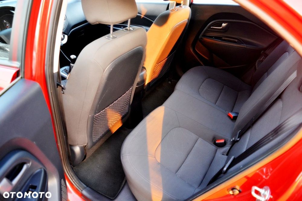 Kia Rio 1.2 Spirit - 11