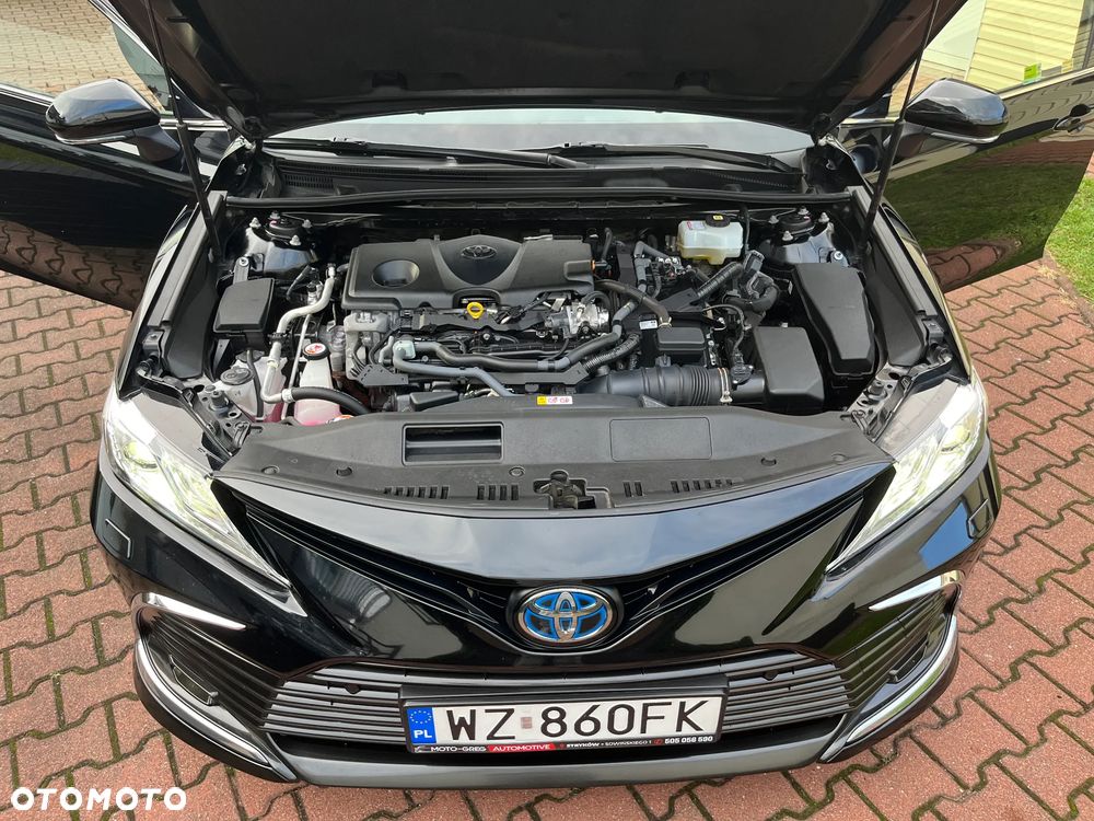 Toyota Camry 2.5 Hybrid Executive CVT - 32