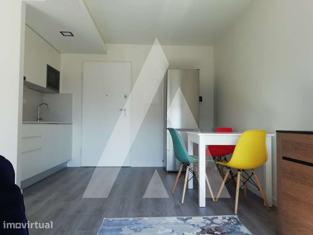 Apartamento T0 moderno, mobilado, no centro de Aveiro perto da Univ... - Grande imagem: 4/17