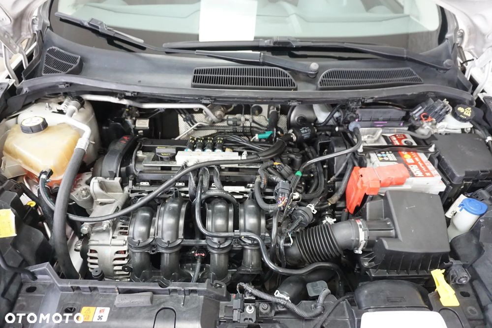 Ford Fiesta 1.4 Champions Edition - 15