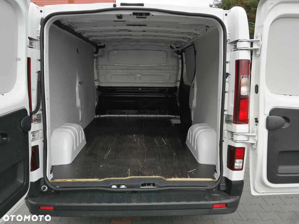 Renault Trafic - 8