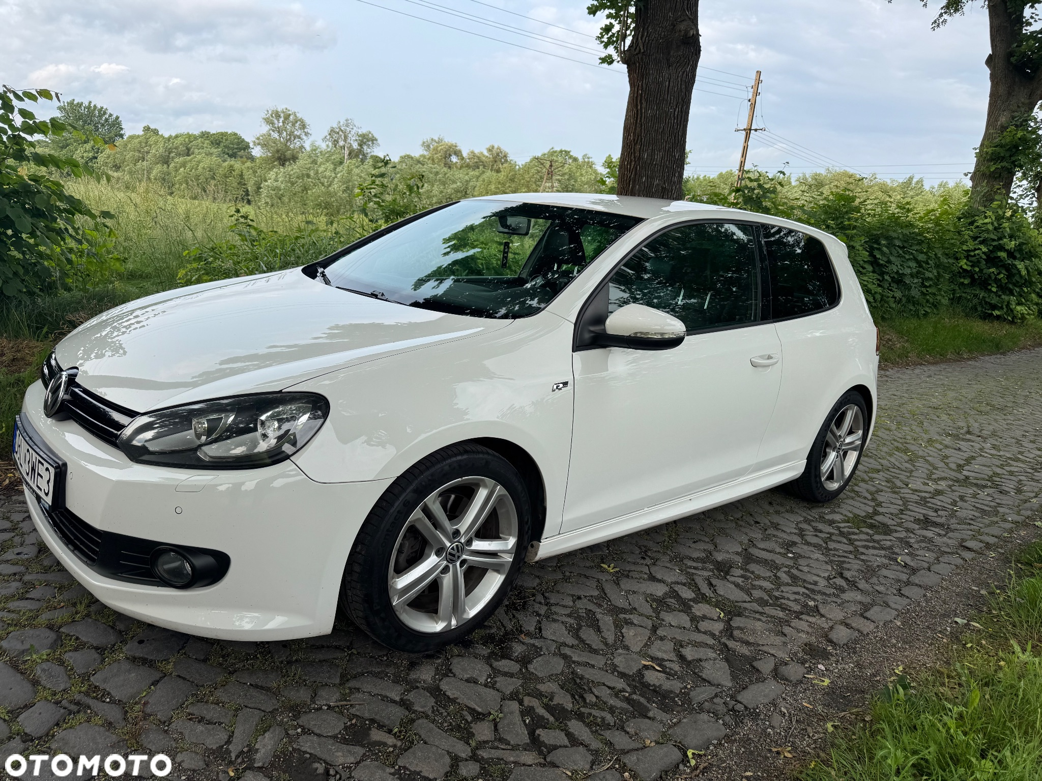 Volkswagen Golf - 6