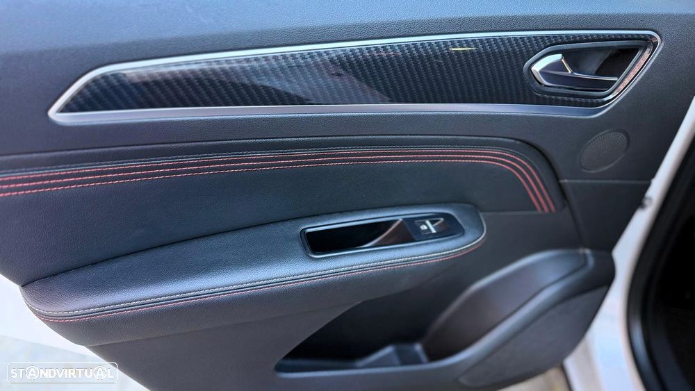 Renault Arkana 1.6 E-Tech R.S.Line - 18