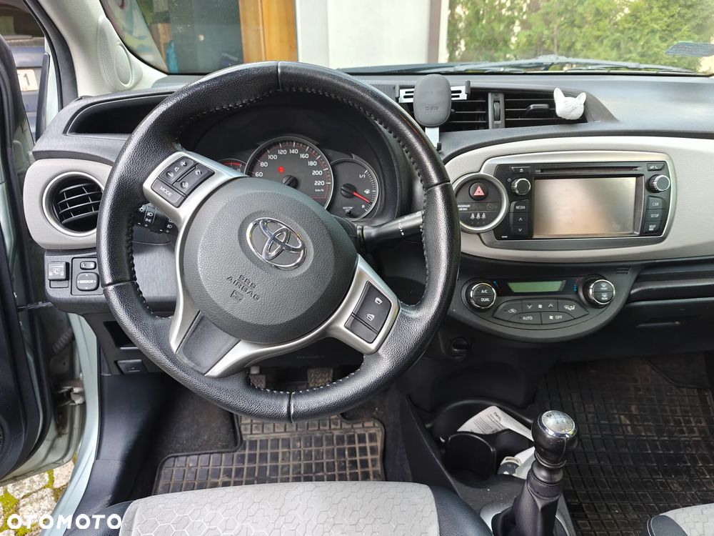 Toyota Yaris 1.33 Prestige - 7