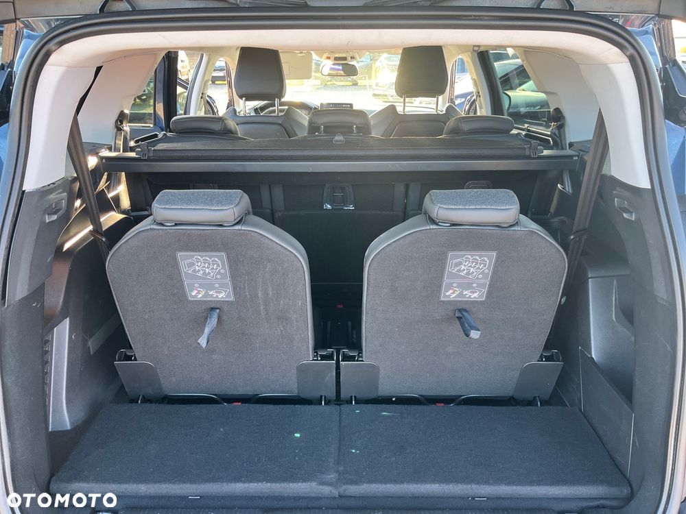 Peugeot 5008 PureTech 130 EAT6 Allure - 27