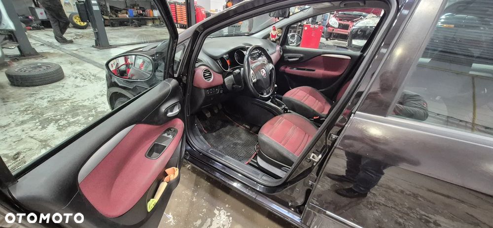 Fiat Punto Evo 1.4 8V Estiva Blue&Me Euro5 - 8