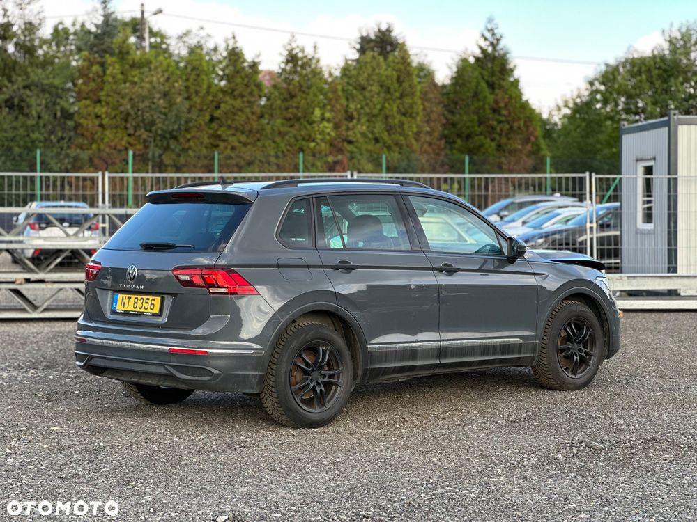 Volkswagen Tiguan - 15