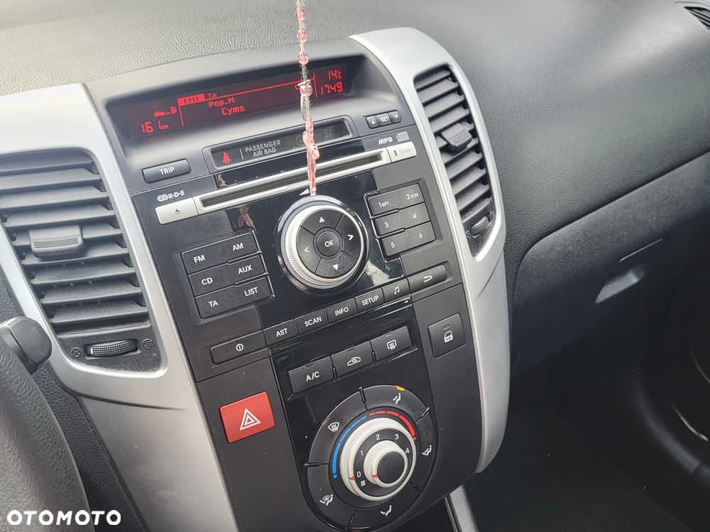Kia Venga 1.4 S - 24