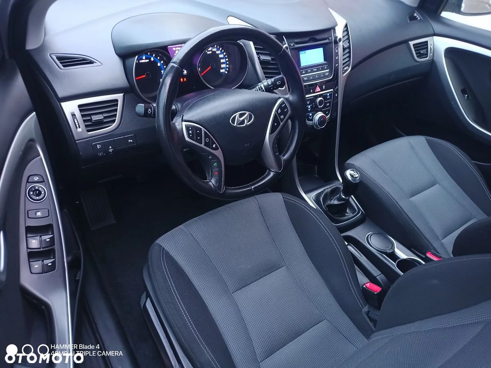 Hyundai i30 1.4 Comfort - 17