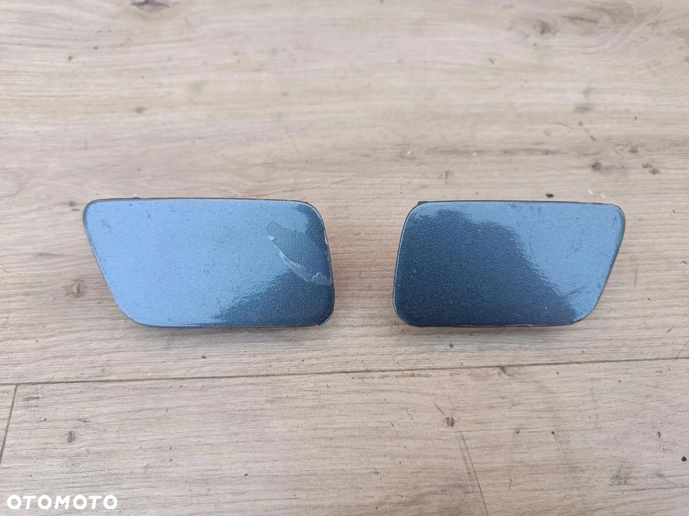 BMW E60 E61 ZAŚLEPKA SPRYSKIWACZA ZDERZAKA LEWA PRAWA 7056945 7056946 TITANGRAU - 1